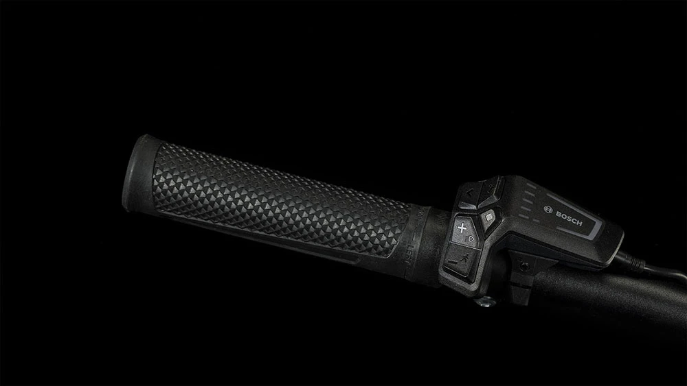 Cube Reaction Hybrid Pro 750 Flashwhite´n´black – Bild 5